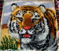 Тигр в ковровой технике