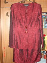 Костюм женский бордовый