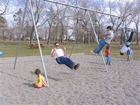 Проба качелей