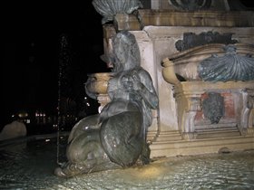 Фрагмент фонтана Нептуна в Болонье
