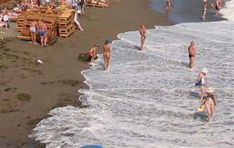 Пляж в Судаке