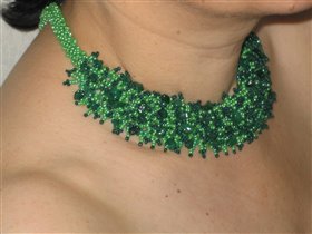 Ожерелье зеленое