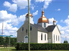 Smoky lake. Другой вид церкви.