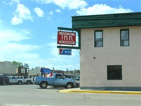 Smoky lake. Остановка автобуса, просто понравилась вывеска