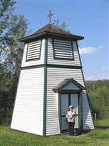 Украинская деревня. Наверное часовня. Внутрь попасть не удалось...