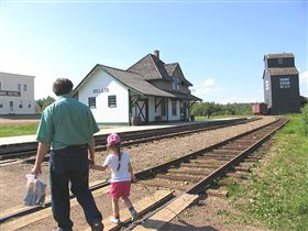 Украинская деревня. Приближаемся, взгляд налево, взгляд направо...