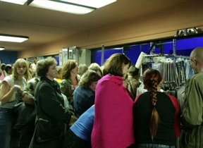 У рукодельных прилавках