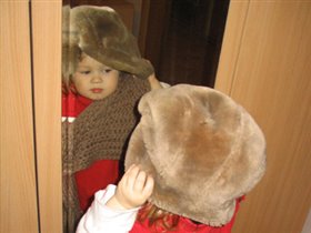 в маминой кепке