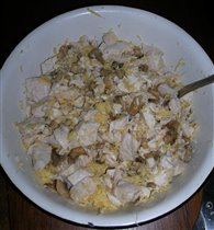 Салат с курицей и грибами (без заправки)