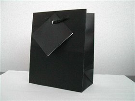 Подарочный пакет однотонный Черный с матовой ламинацией
