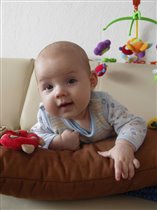 Доченьке почти 4 месяца.