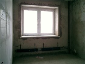 Окно в комнате-1