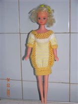 куколка в желтом платьице