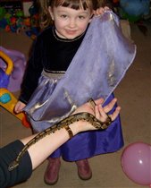 Луиза - укротительница змей