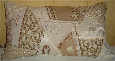 Подушка Скромница