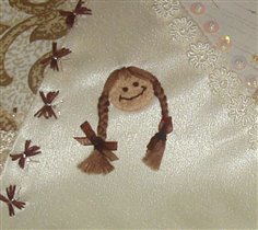 Подушка Скромница фрагмент 5