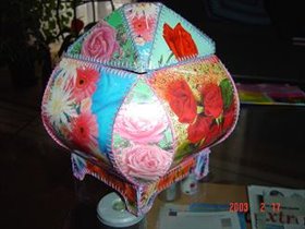 шкатулка из  старых открыток