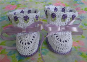 Lavender Tulip Preemie Baby Crochet Booties b