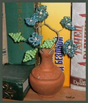 Маленькая глиняная вазочка, купленная очень давно в Феодосии.