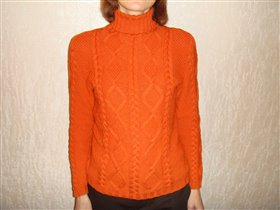 Оранжевый свитер с аранами