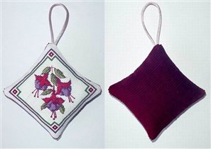 Fuchsia. Подушечка для иголок