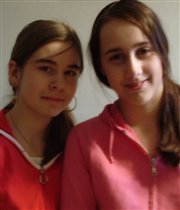 Дарья (справа) и Ольга (слева)