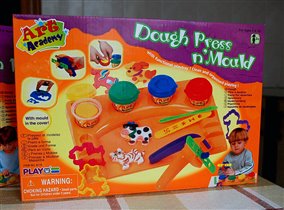 Play 8110 Набор с пластилином,прессом,формами 183.00
