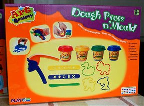 Play 8110 Набор с пластилином,прессом,формами 183.00