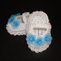 Crochet White Mary Jane w 3 Blue Daisies & Pearls a