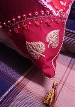 Красная подушка 2