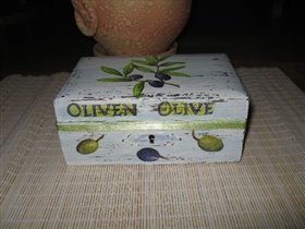 Шкатулка с оливками.