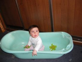 А разве без воды купаться нельзя?