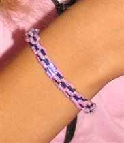 Розово-фиолетовый браслетик