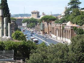 Вид на город с третьего яруса Колизея
