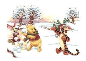 Winnie the Pooh by Royal Paris_Winnie and Friends in the Snow