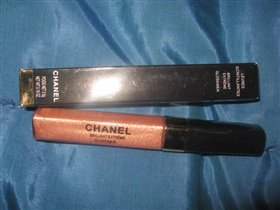 Кремообразный блеск для губ от Chanel 24