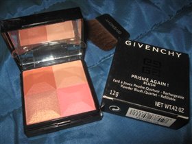 Румяна 4-хцветные c пудровой текстурой от Givenchy 01