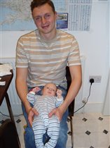 у папы на ручках