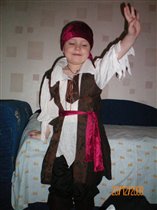 мой старшенький - пират)))))