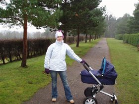 гуляю с мамой в Painshill park (London)