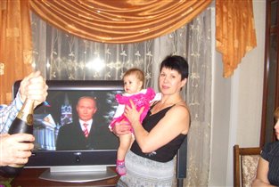 Баба Валя, шампанское и Путин