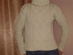 белый свитер с аранами