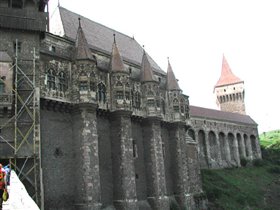 Замок Корвинештилор в Хунедоаре.