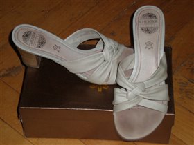 еще босоножки :)