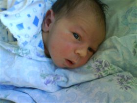 В роддоме - три дня отроду