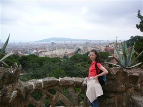 Вид на Барсу и на гору Монжуик