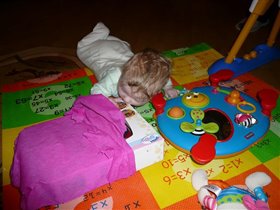 Подарочек опробован на зуб))) Зубов то пока нет