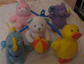 Мобиль -музыкальный ( на кроватку) - 200 руб