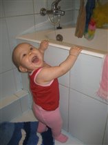 Надо-надо умываться по утрам и вечерам!!!А нечистым трубочистам стыд и срам!!!