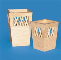 Набор деревянных ваз с орнаментами, 2 шт., 10x10x14 см + 12x12x18 см